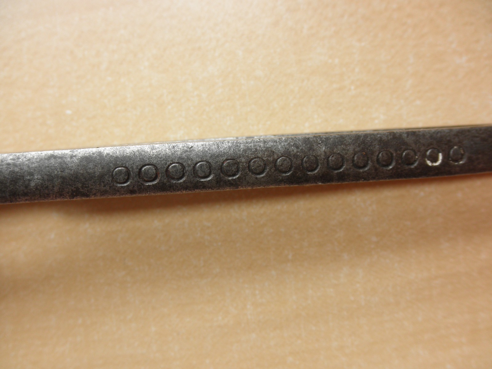 Vacuum Grip 9-1/4″ Tongue & Groove Slip Joint Pliers