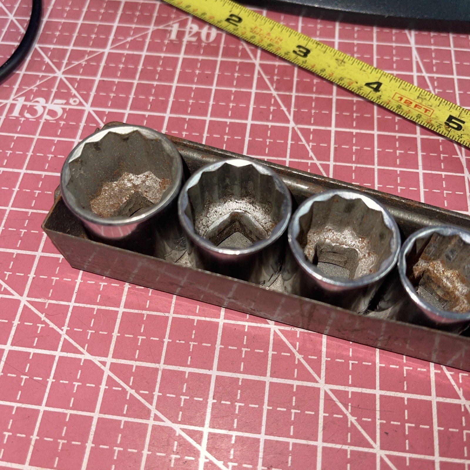 Sears Craftsman USA 8 Piece V SAE 3/8 Drive Socket Set Metal Lip Hanger Case