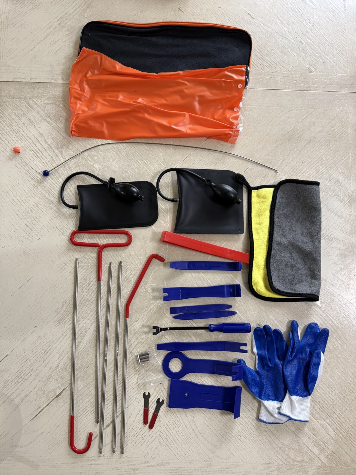 17pcs Car Tool Kits with 68″ Hook & Air Pump, Portable Case for Emergency