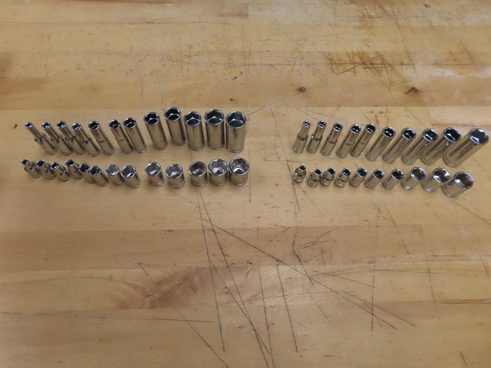 GearWrench #89079, 46-Pc, 1/4″ Dr, 6 Pt, Deep & Reg, SAE & Metric Socket Set