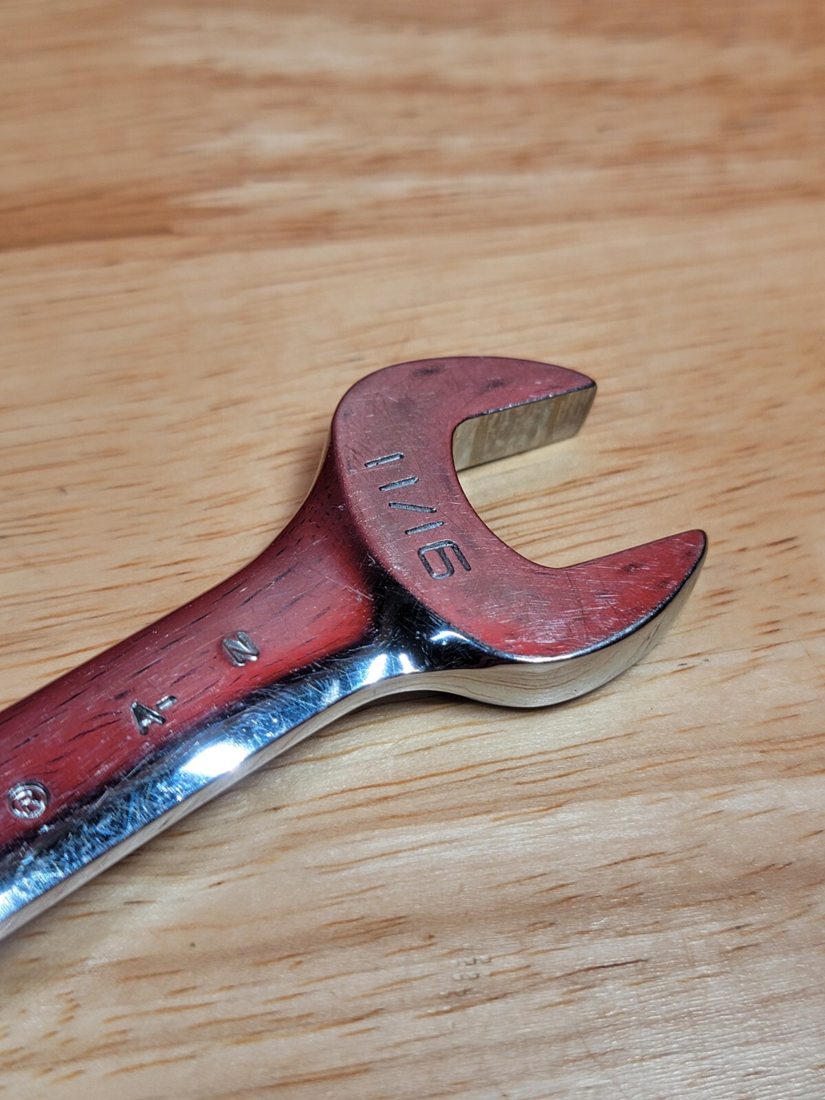 GearWrench Reversible 11/16″ SAE 12-Point Ratchet Wrench