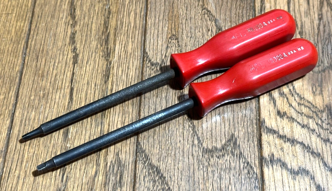 🇺🇸 MAC Tools #1 #3 SQUARE Driver Screwdriver Set Lot Red 7.5″ Long USA R1 R3