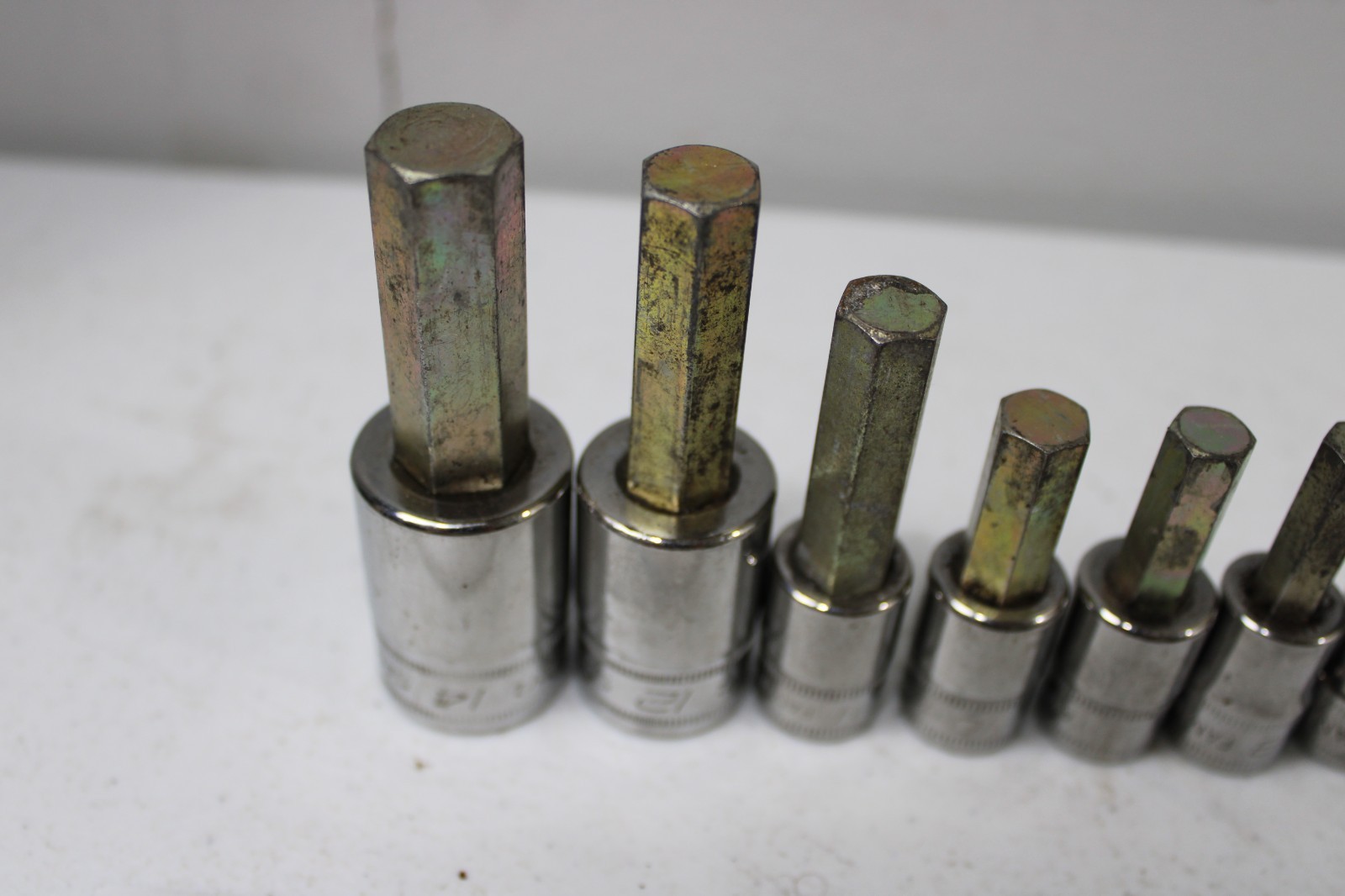 Snap On 9 pc Combination Drive Metric Standard Hex Bit Socket Set (2-10 mm)