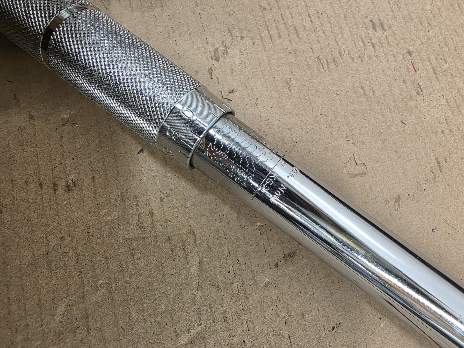 Pittsburgh Tools Drive Click Type Torque Wrench with Case – New
