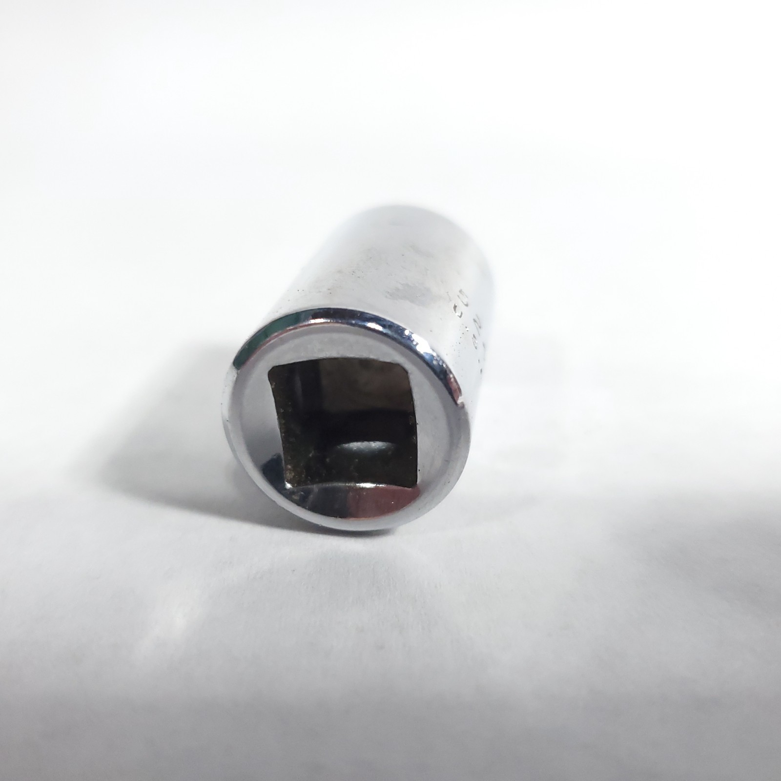 Proto Professional 3/8″ Drive 1/4″ Flat/Slotted Bit Socket 5246