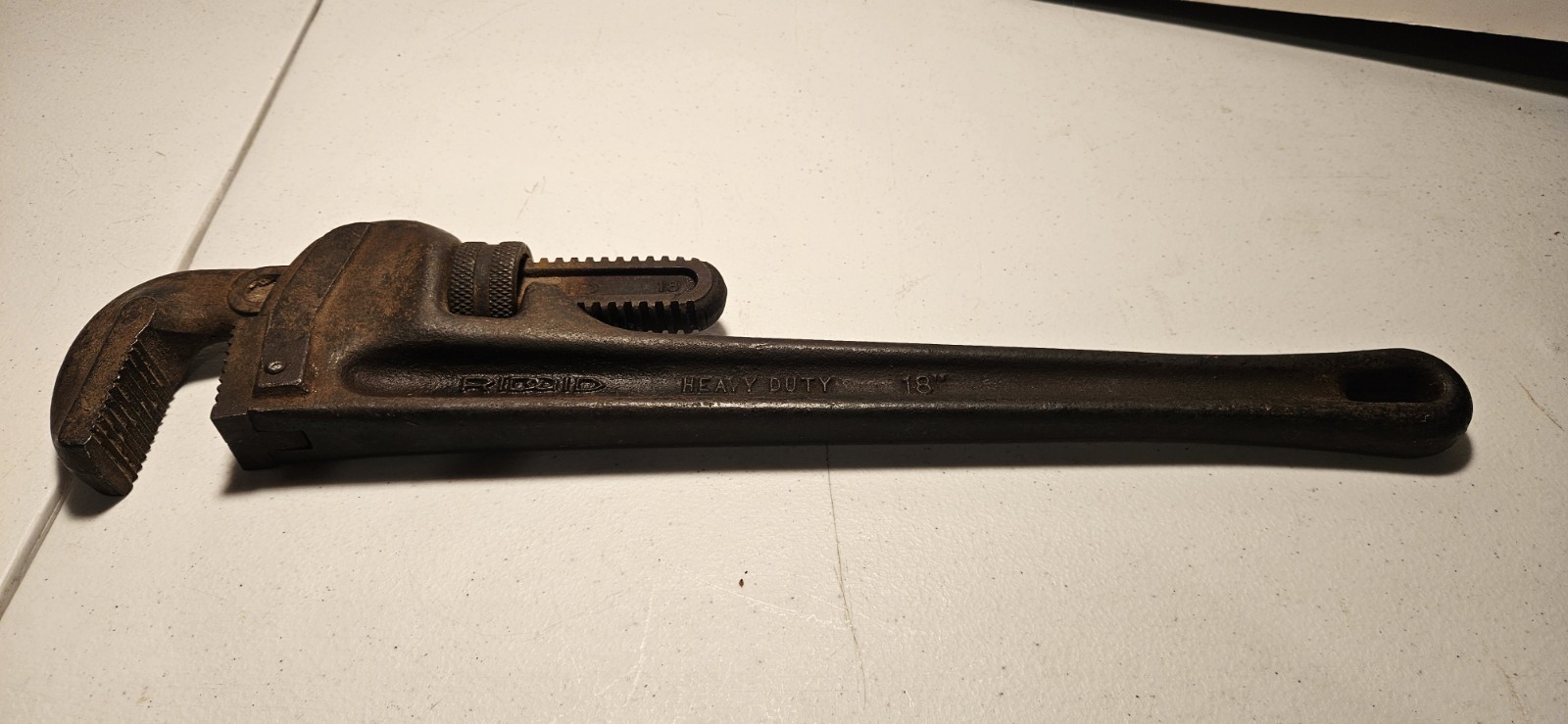 Vintage 18″ Pipe Wrench Ridgid Ridge Tool Elyria Ohio Heavy Duty USA Red