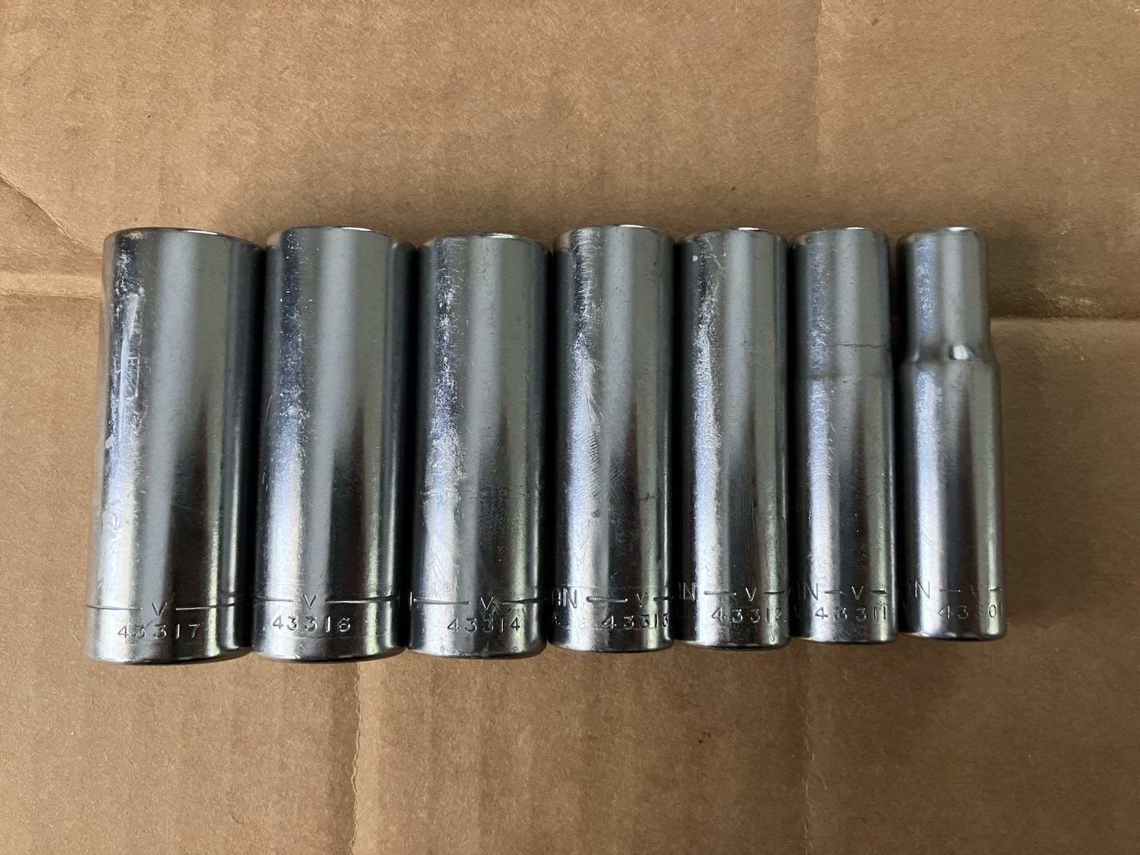 Craftsman Vintage SAE 16-Piece Deep 1/2in.+ 3/8in. Drive 12-Point Socket Set
