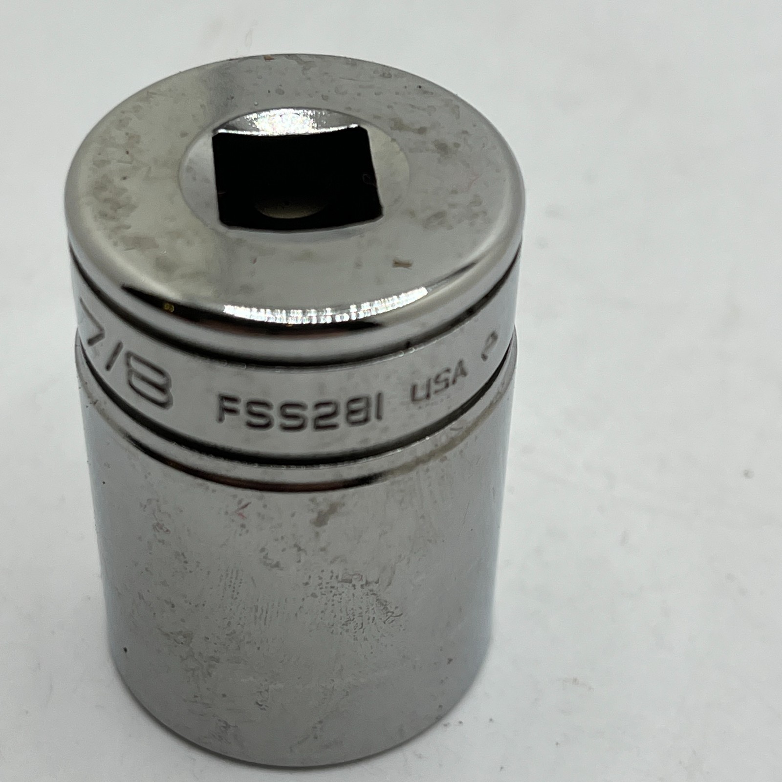 Snap-On Tools USA FSS281 3/8″ Drive 6-POINT SAE 7/8″ Shallow Chrome Socket New