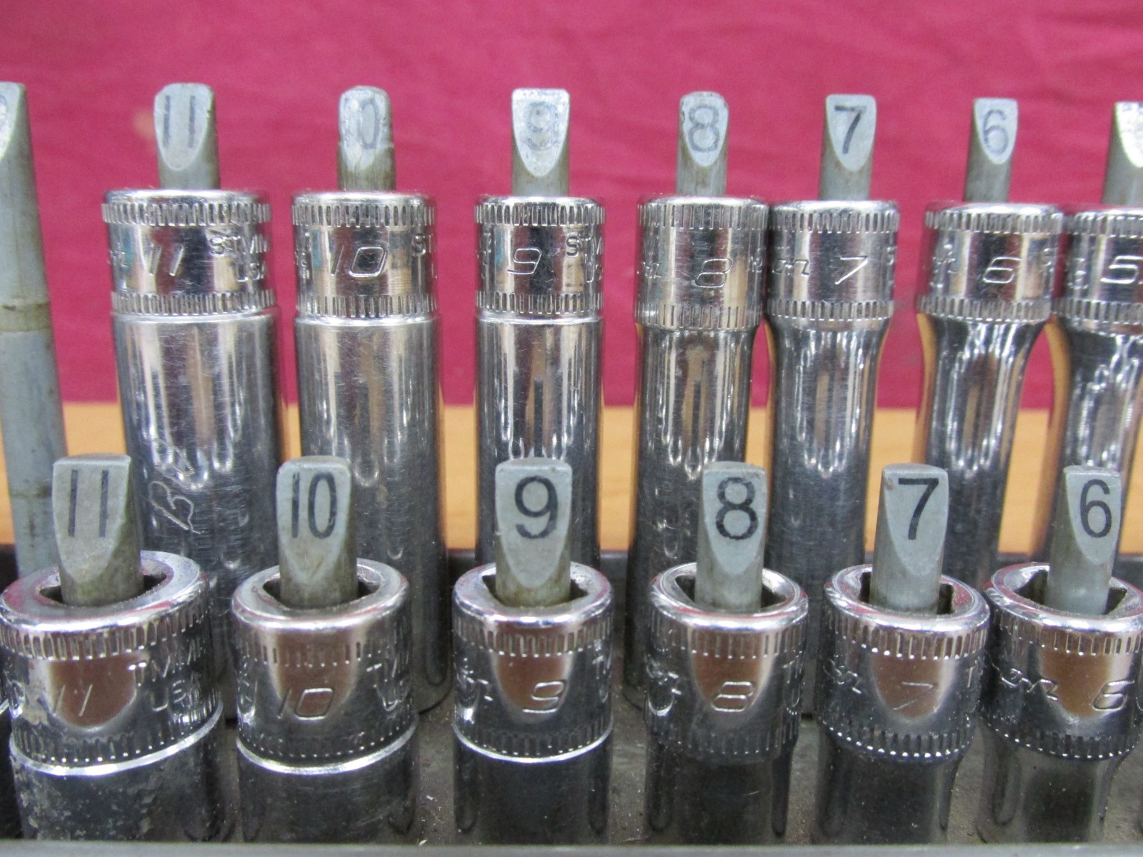 Snap On 25pc 1/4″ Dr 6pt METRIC Flank Drive Deep & Shallow 4-15 mm Socket Set