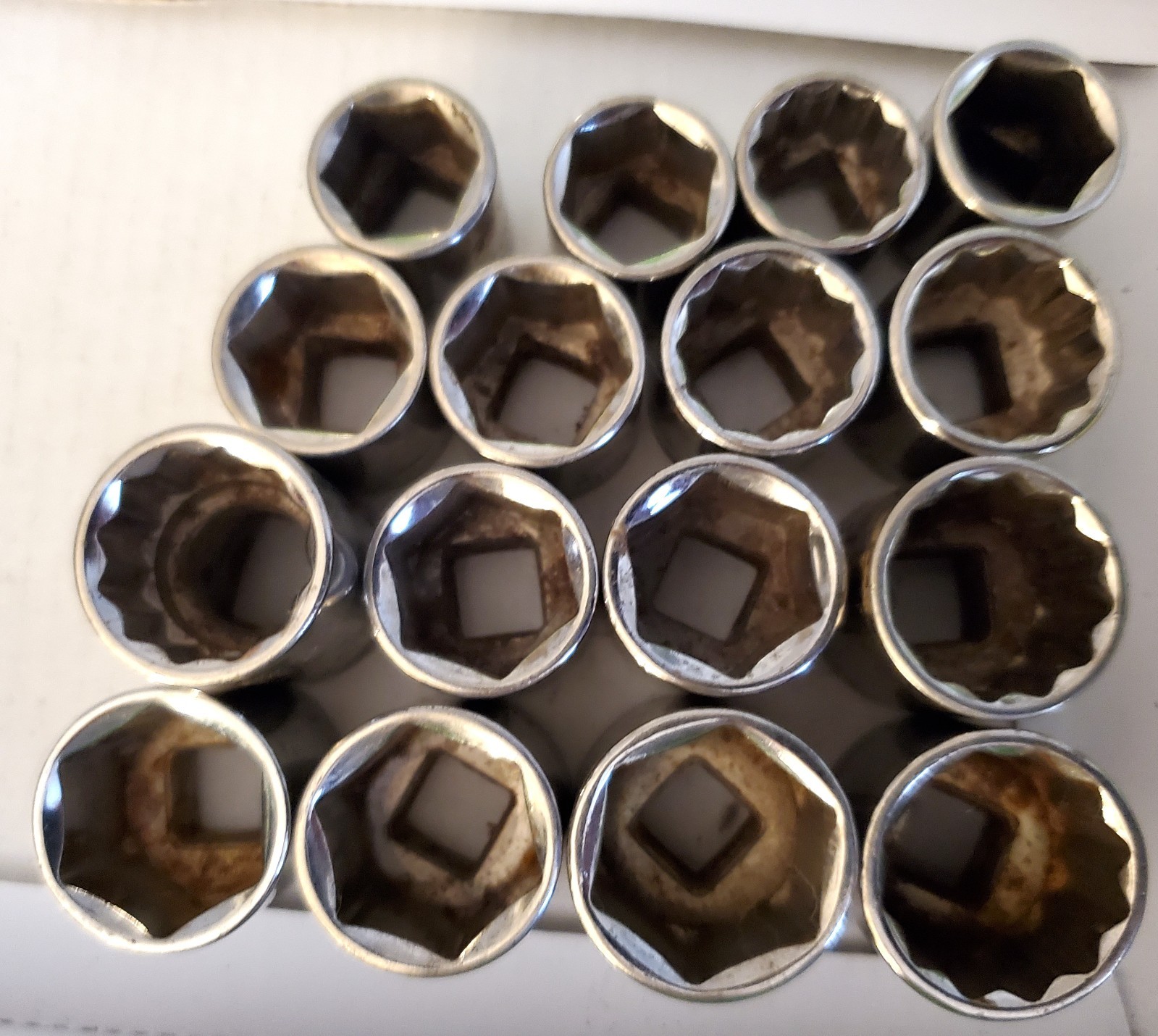CRAFTSMAN ~ SOCKETS ~ 3/8 » DRIVE – LOT OF 16 – 14, 15, 16, 17, 19mm +++