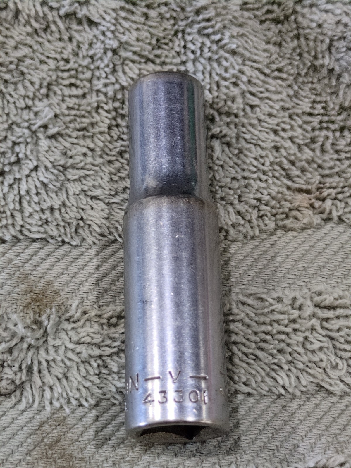 Craftsman 3/8″ 12 Point 3/8″ Drive Deep Socket -V- 43301 Made In USA
