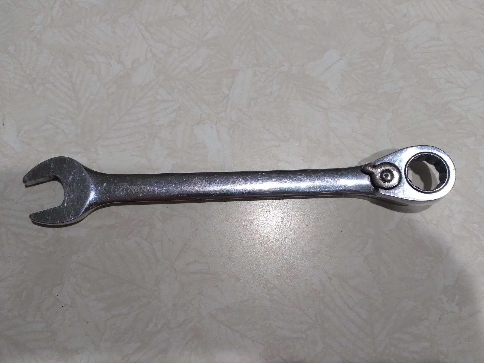 Blue-Point Tools 17mm Metric 12 Point Reversible Ratcheting Wrench BOERM17
