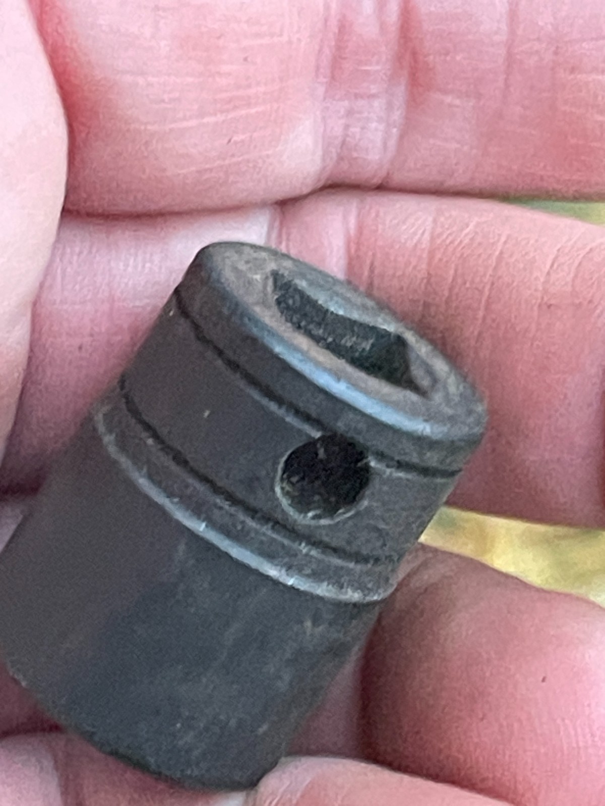 Snap On Tool GFS201 3/8 Drive SAE 6-Point 5/8″ Flank Drive Shallow Socket Impact