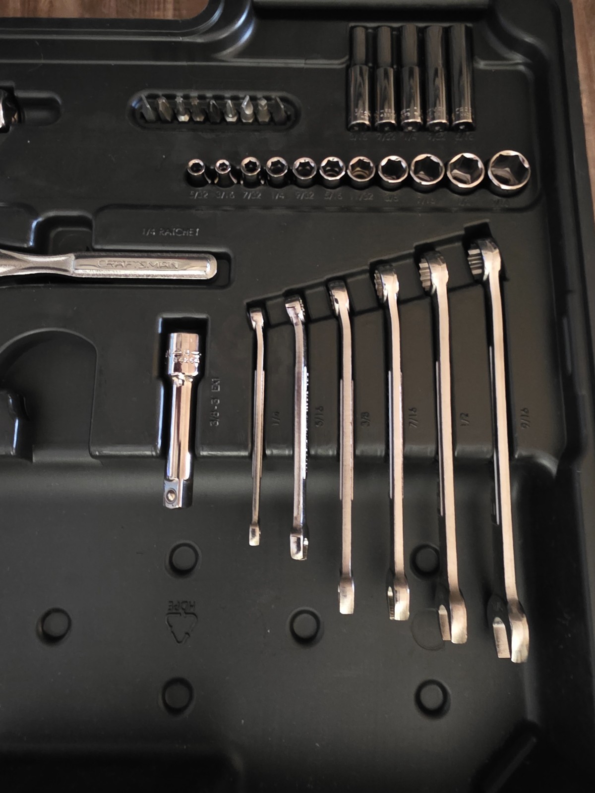 Craftsman 154 pc. socket set SAE/Metric sizes complete with case
