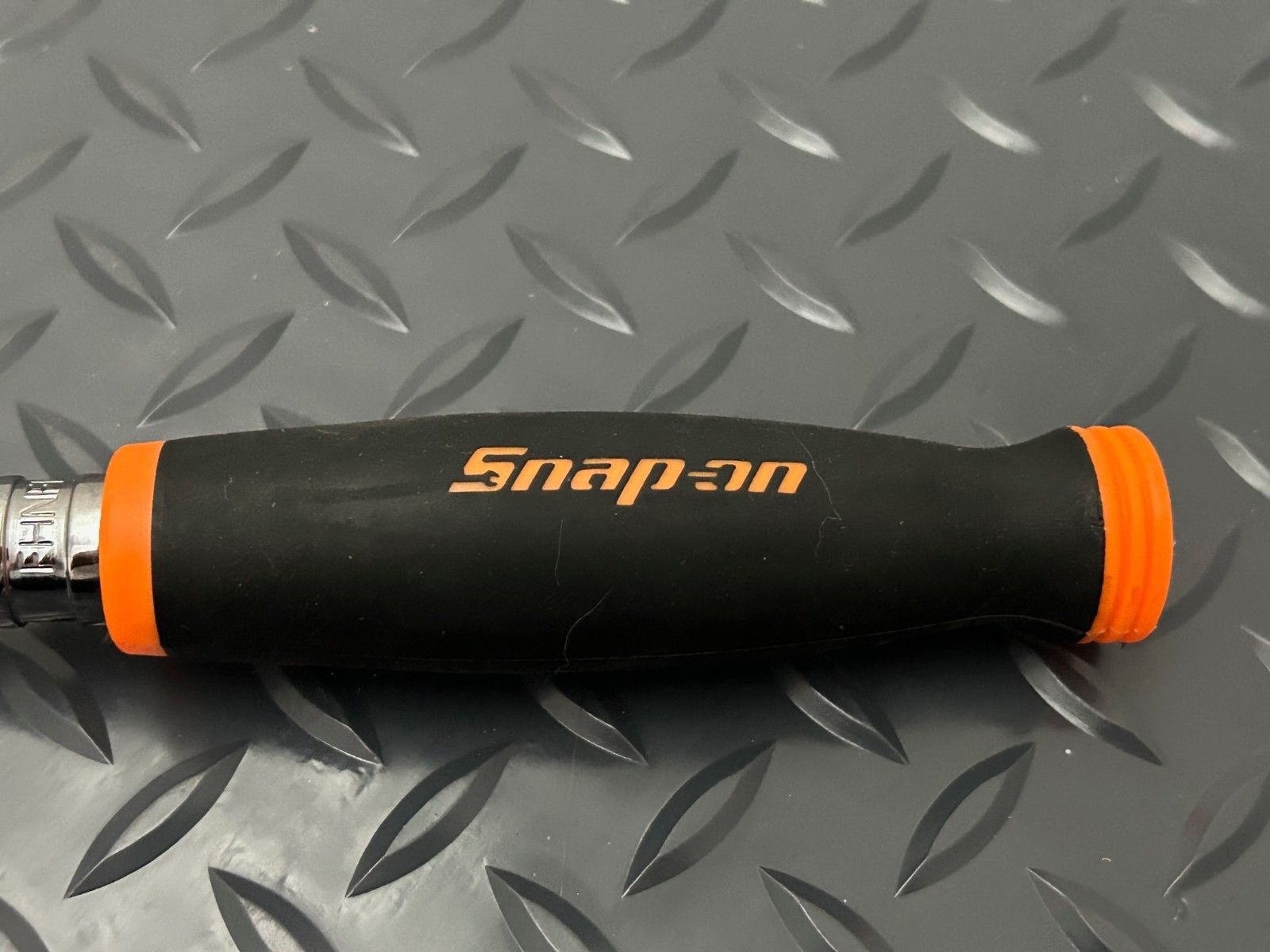 Snap-on Orange 3/8” Drive 100-Tooth Soft Grip Swivel Head Ratchet FHNF100O New