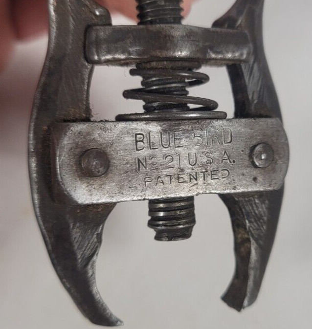 Vintage Blue Bird No. 21 Spring Loaded Battery Terminal Puller USA