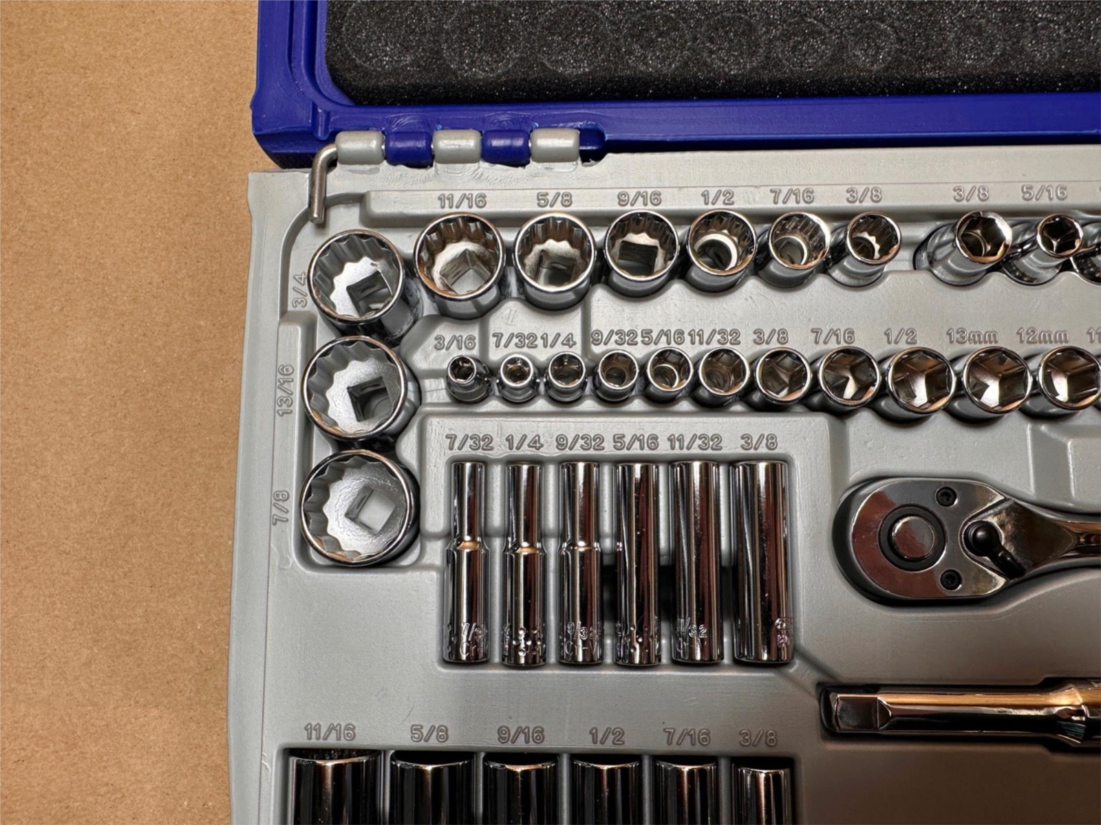 NEW Expert by Mac Tools E034809-US 60pc 1/4″ & 3/4″ Drive Socket Set SAE Metric