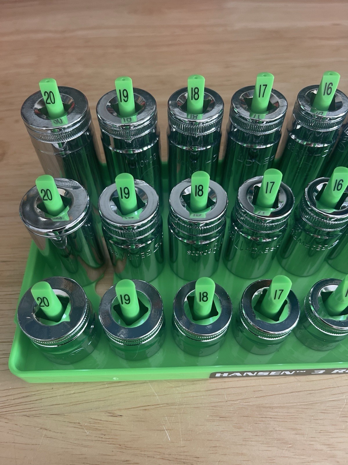 GearWrench 1/4″ & 3/8” Metric Shallow Mid Deep 6 pt Sockets w/ Hansen Trays