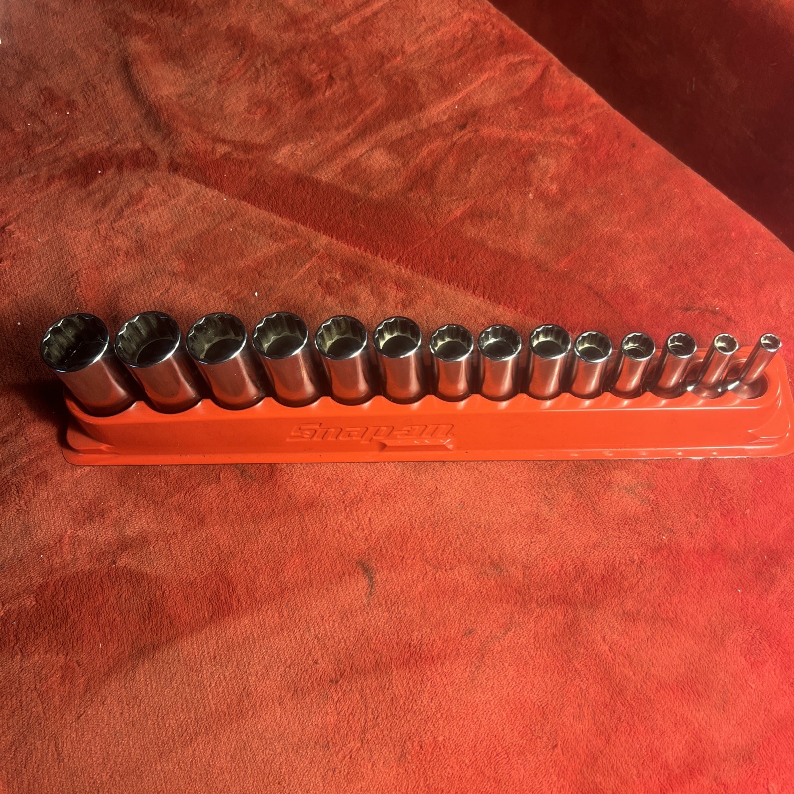 Snap-on Deep Socket Set 14 pc 3/8″ Drive 12-Point SAE 1/4″-1″
