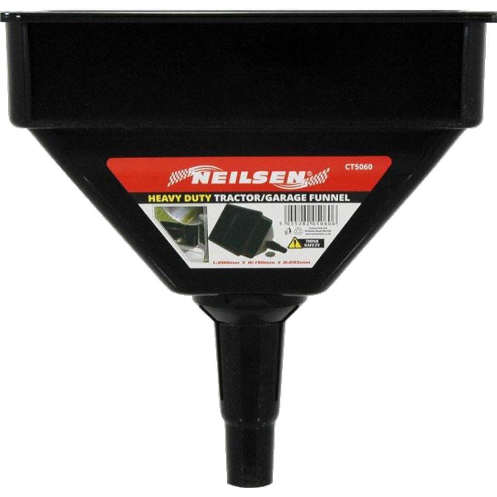 Neilsen Large Tractor Garage Car Funnel Petrol Diesel Wash Oil Fuel Portable