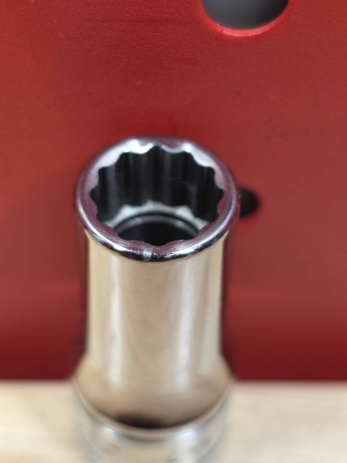 Snap-on Tools FDS121 3/8″ SAE 3/8″ Drive 12-Point Semi-Deep Chrome Socket