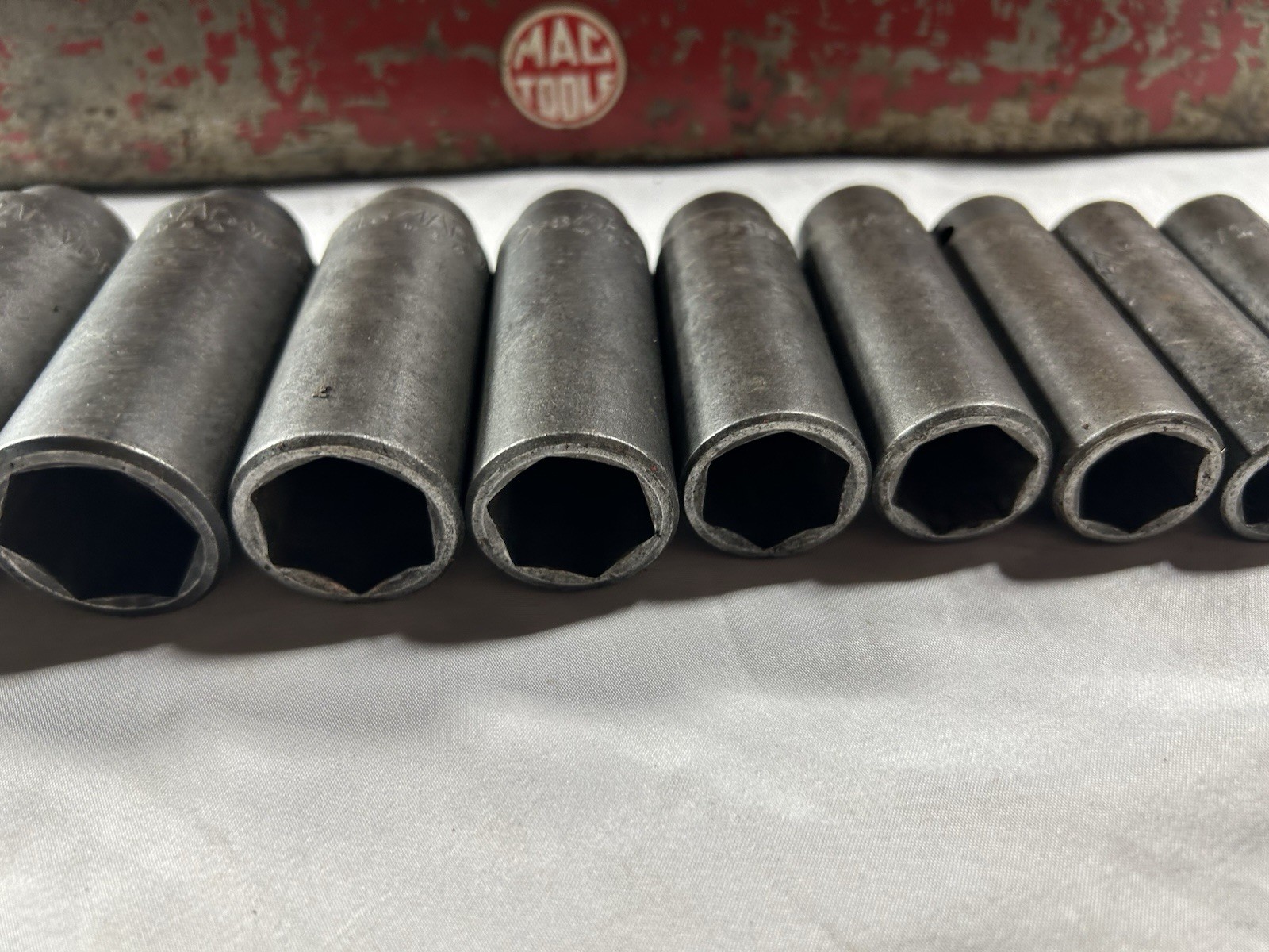 MAC TOOLS 13 PC 1/2 DRIVE SAE DEEP IMPACT 6 PT SOCKET SET 7/16 – 1-1/4 Read