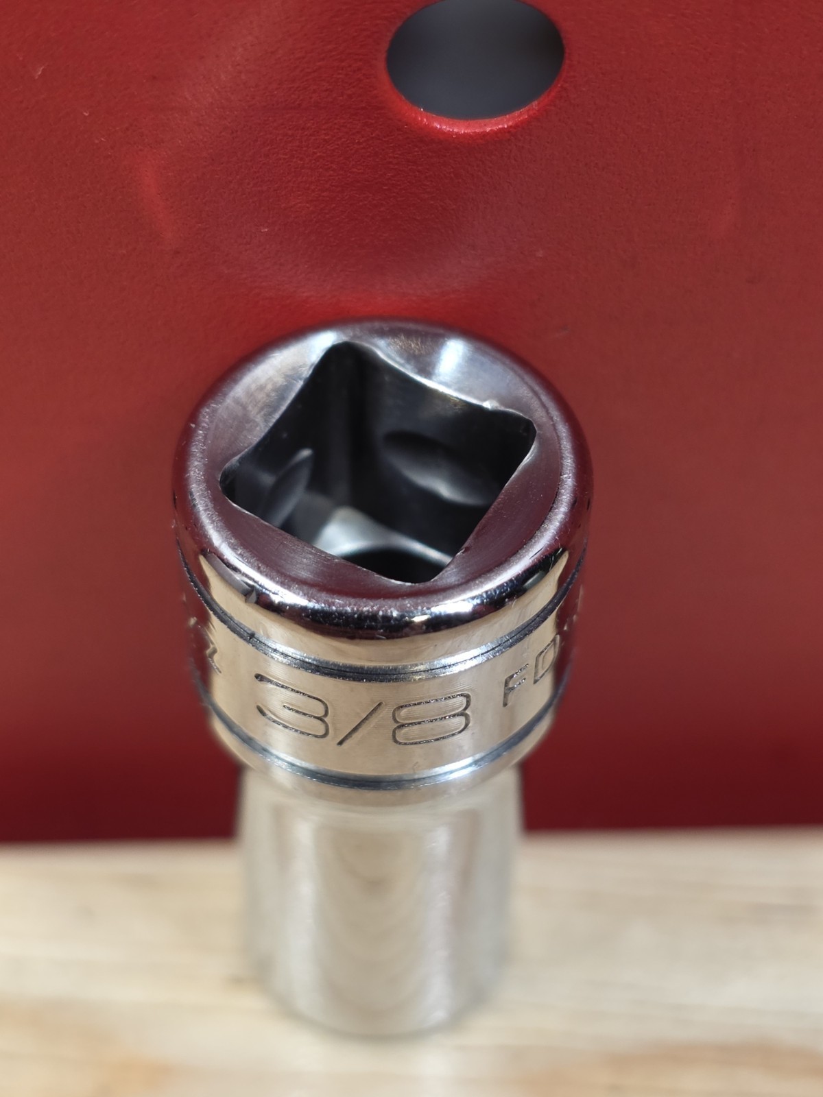 Snap-on Tools FDS121 3/8″ SAE 3/8″ Drive 12-Point Semi-Deep Chrome Socket