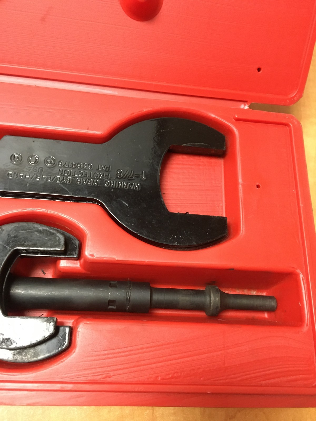 Matco Tools Pneumatic Fan Clutch Wrench PFC43300 Complete Set 36mm to 2″ 8pc