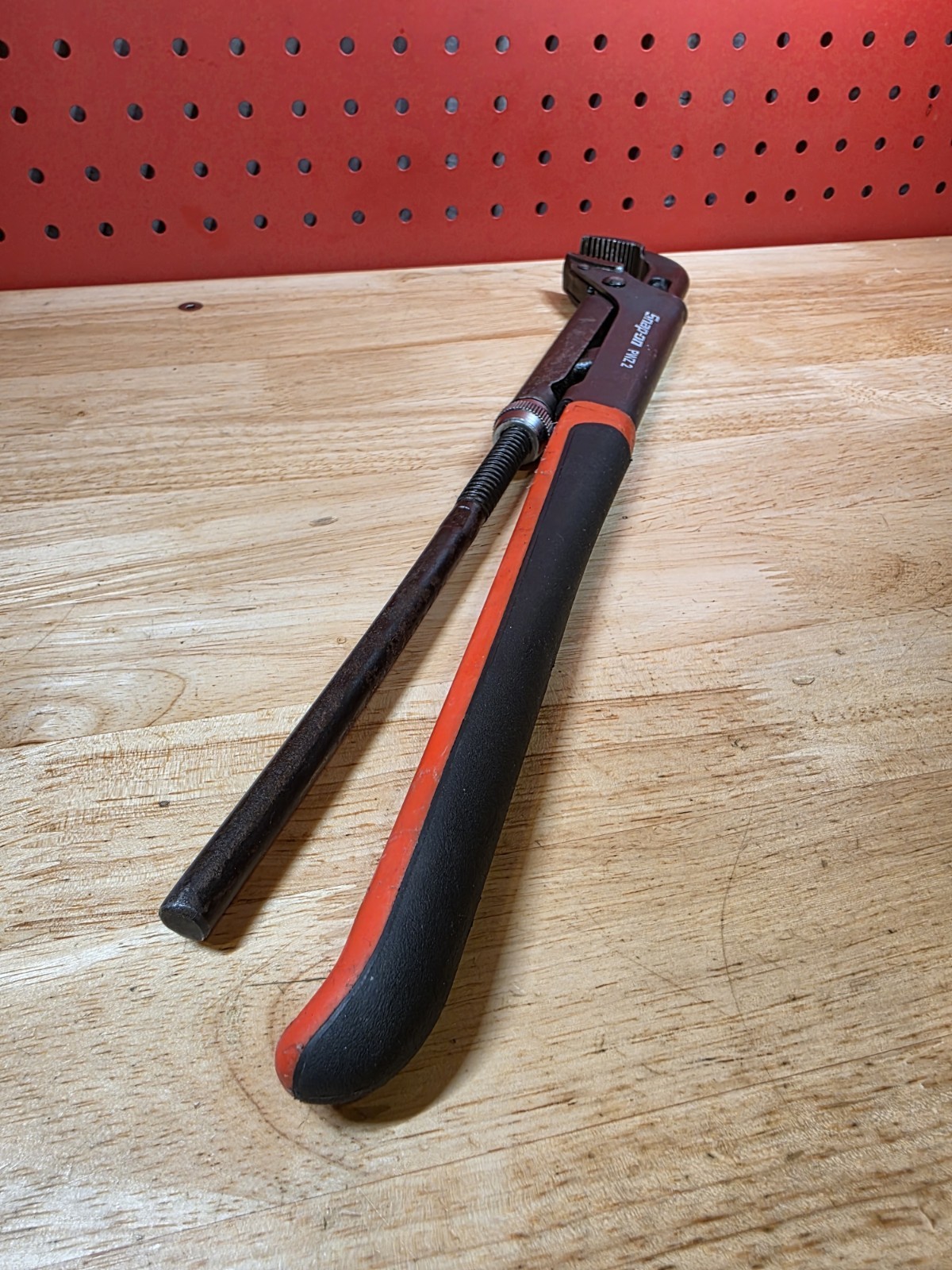 Snap-on Tools PWZ2 17″ RED Soft Grip Adjustable Pliers Wrench