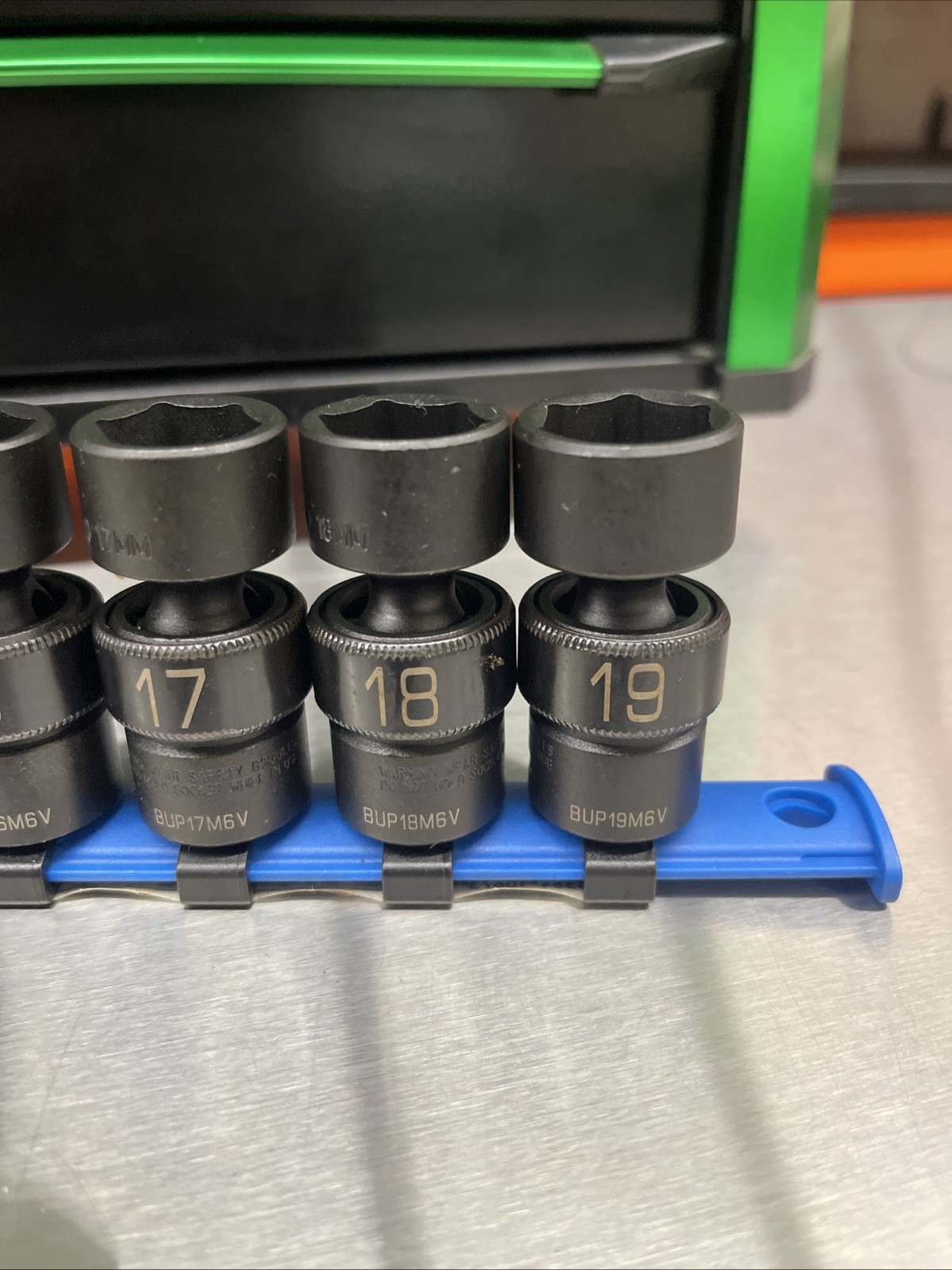 NEW! Matco Tools SBUPM106V 10pc 3/8″ Dr Metric 6 Pt ADV Swivel Impact Socket Set