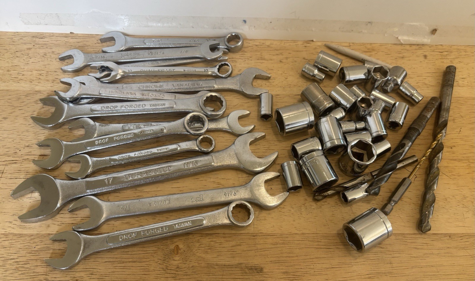 Durabuilt Drop Forged Assortment of Wrenches and Sockets Drill Bits Lot Of 50