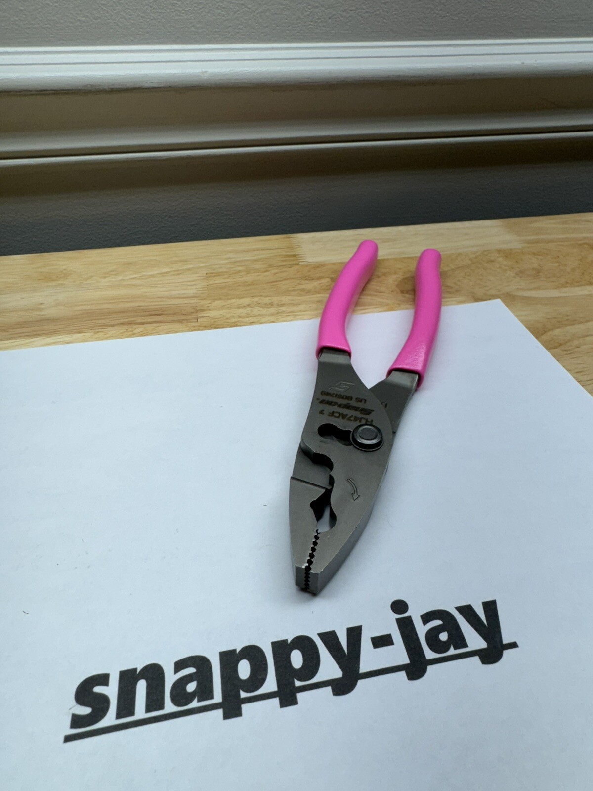 Snap-on Tools USA NEW STYLE PINK 8″ Soft Grip Flank Jaw Pliers HJ47ACFP