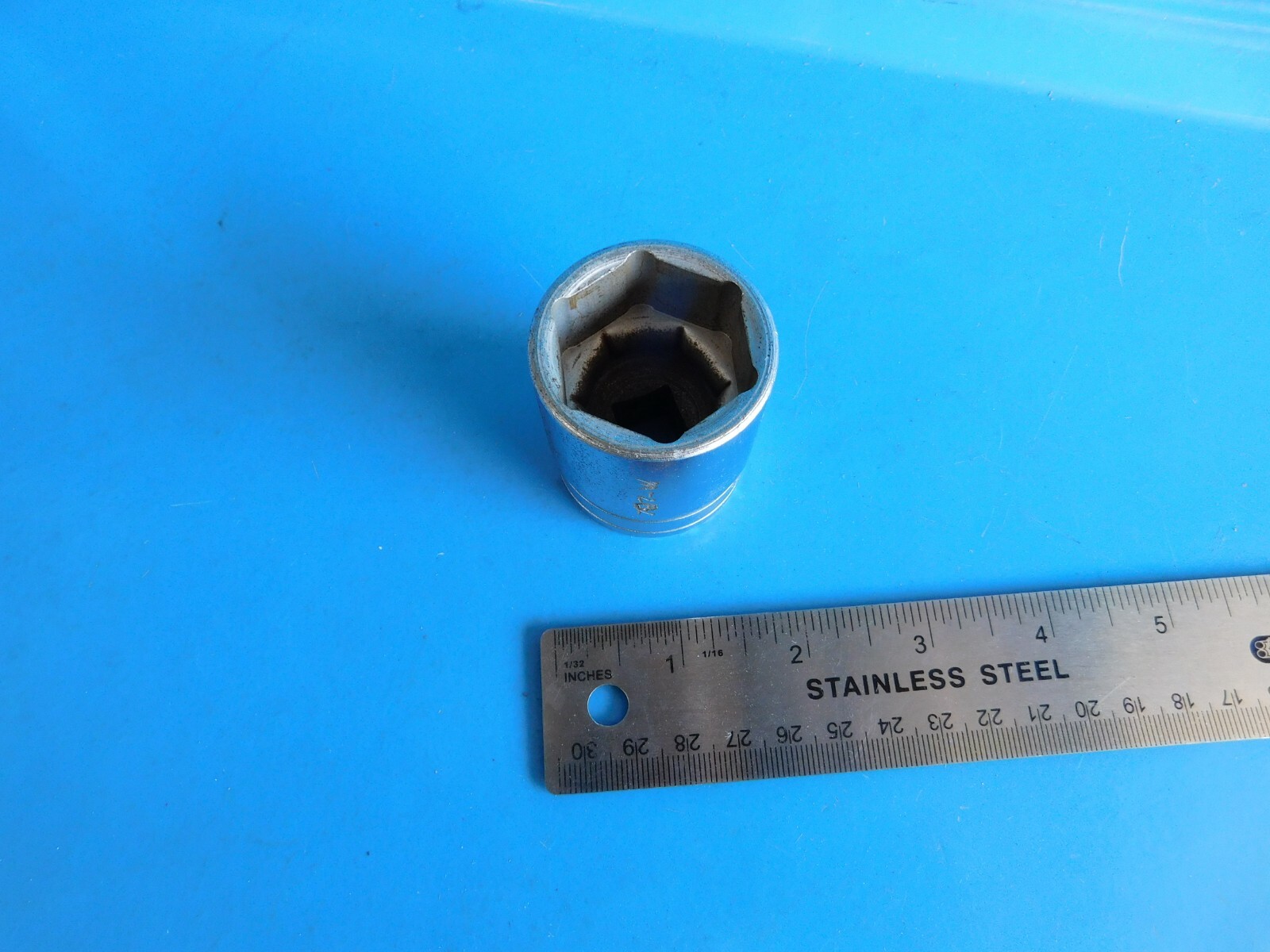 USED, SNAP ON TOOLS » 1-1/4 IN. » 6 PT. 1/2 IN. DR. SHORT SOCKET, PART #TW401
