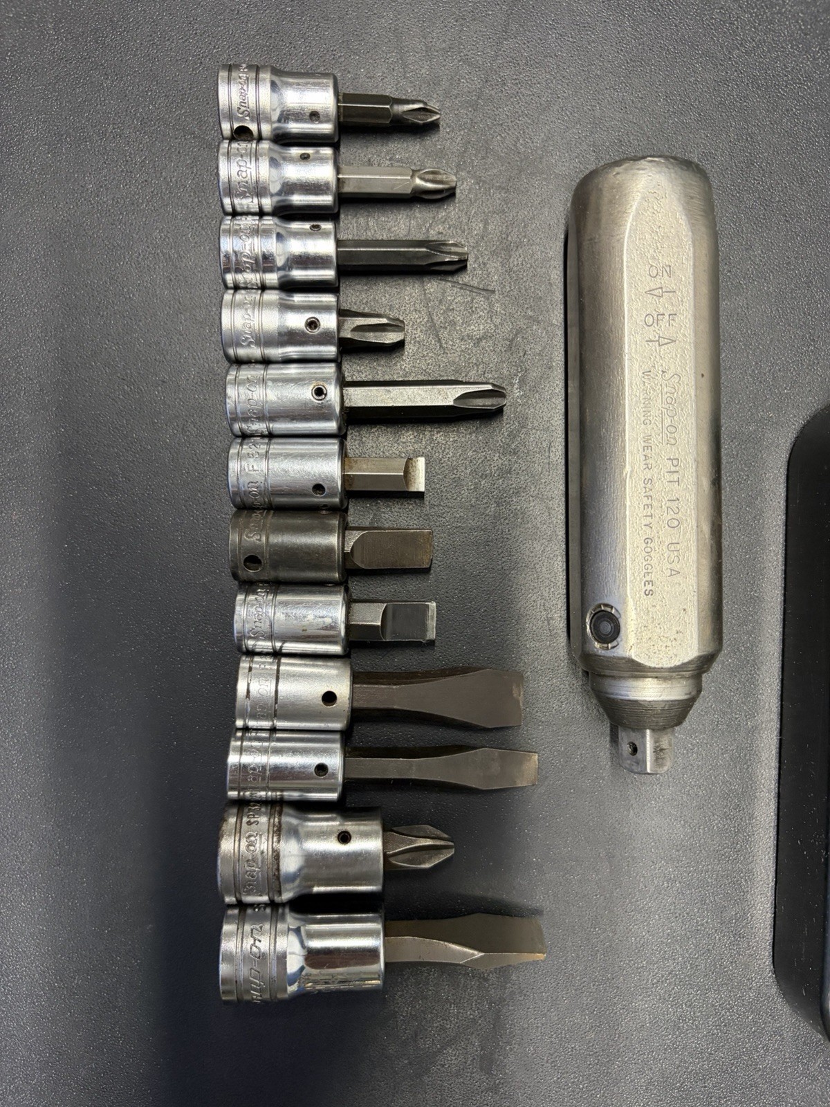 Snap-On PIT120 3/8” Drive striking Impact driver With 12 Sockets