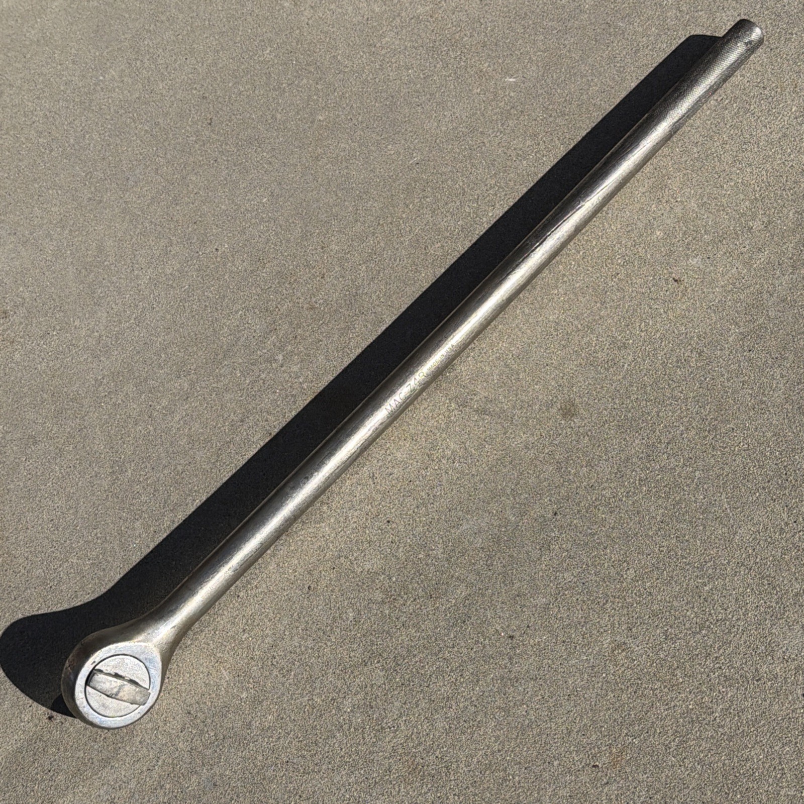 Mac Tools 26″ Long Ratchet 3/4″ Drive Round Head Knurled Handle Z4R Made in USA