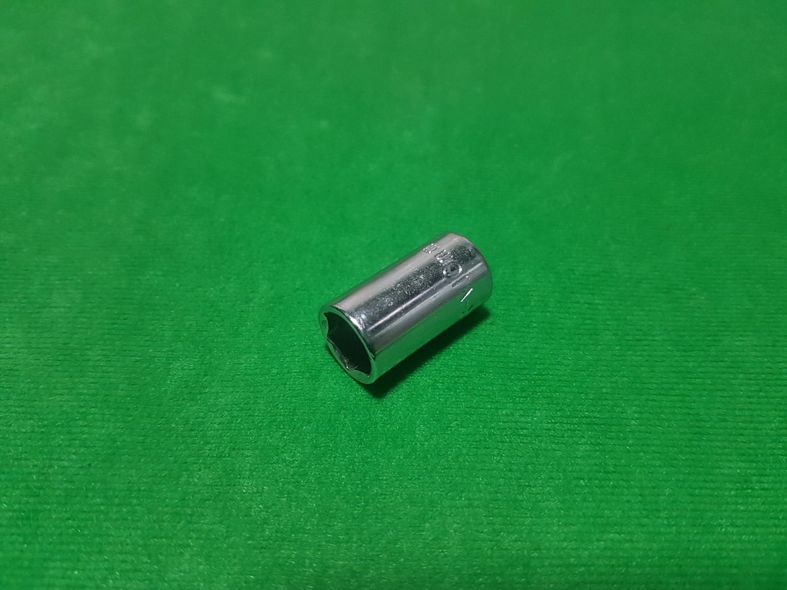 Standard 1/4″ drive 10mm chrome vanaduim shallow socket 6 point *FAST FREE POST*