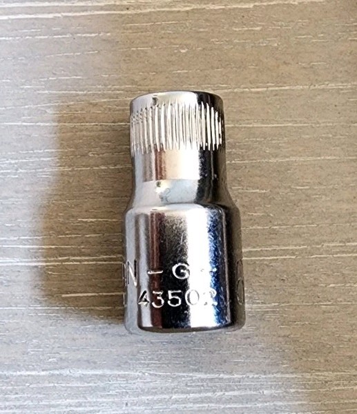 Craftsman USA 6mm Socket 6 Point 1/4″ G 43502 (Top Knurl)
