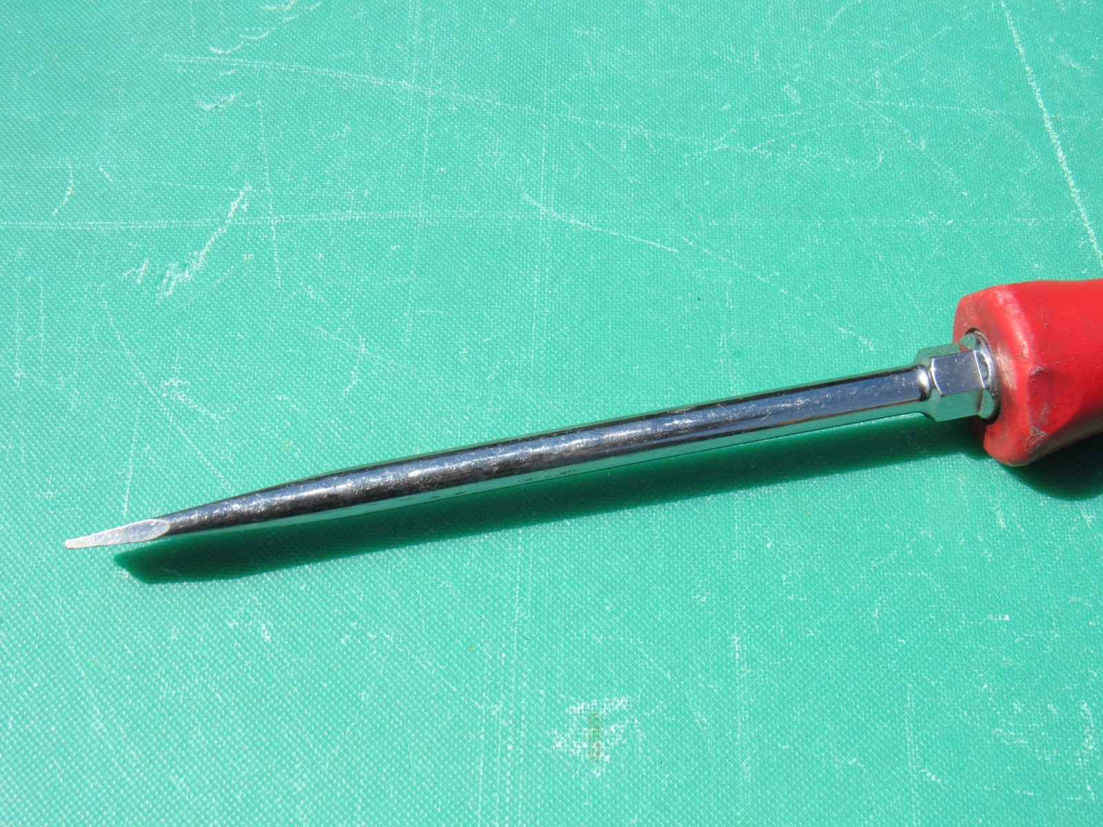 SNAP ON SGD6BR SGD6B RED BLACK HANDLE STRAIGHT / FLAT TIP / SLOTTED SCREWDRIVER