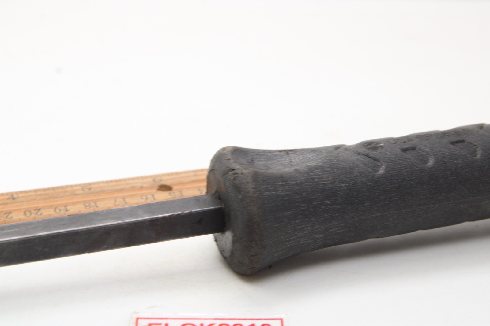 Snap-on Tools SPBS12A 12″ Black Hard Grip Handle Striking Pry Bar USA