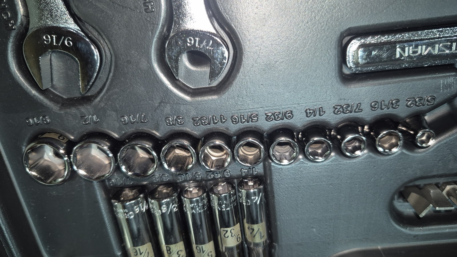 Complete Craftsman 34118 118pc Metric & SAE Socket Set 1/4″ 3/8″ 1/2″ Drive USA