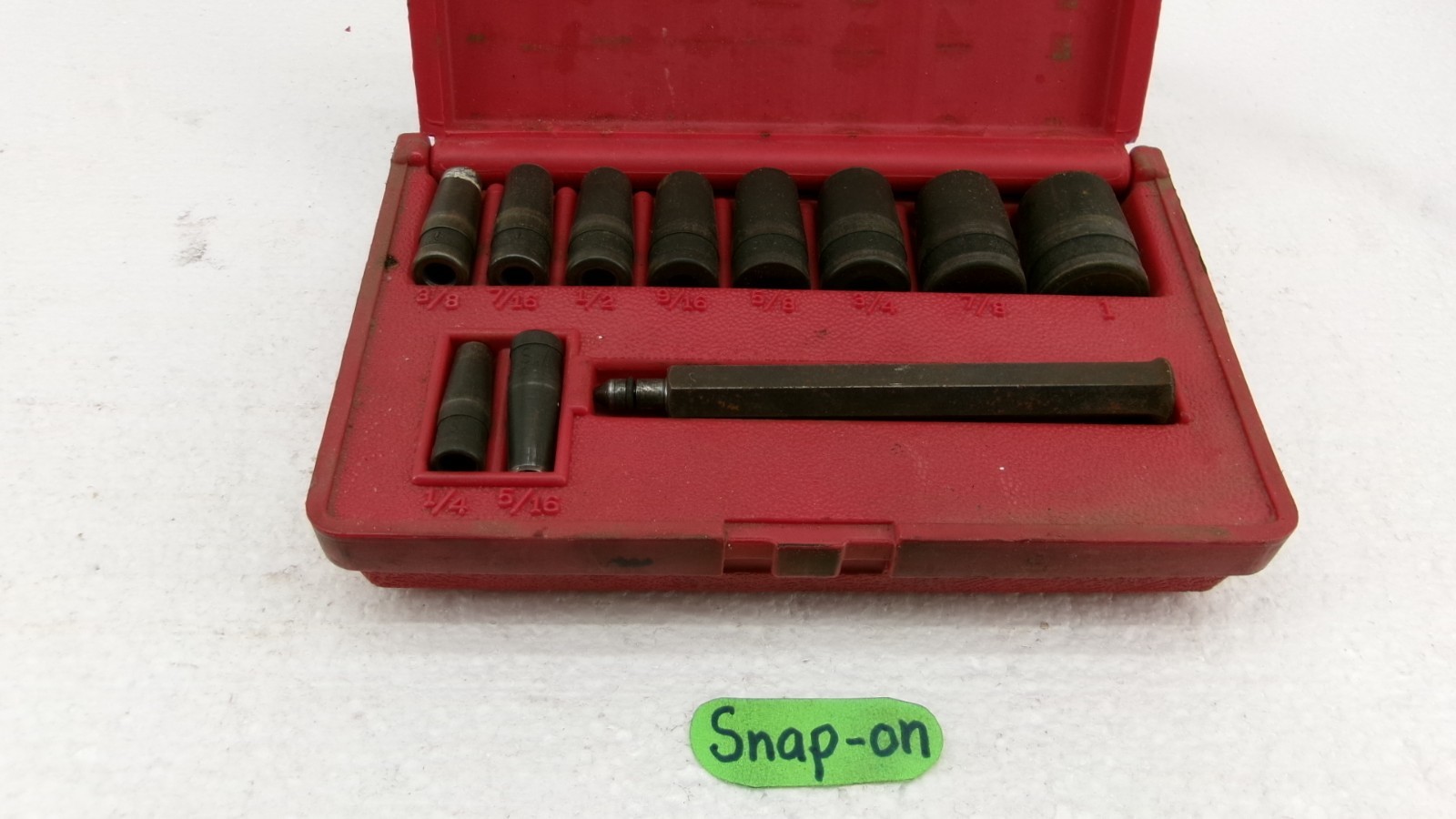 Blue Point tools PGH8A 11 Piece SAE Gasket Punch Set 1/4″ to 1″