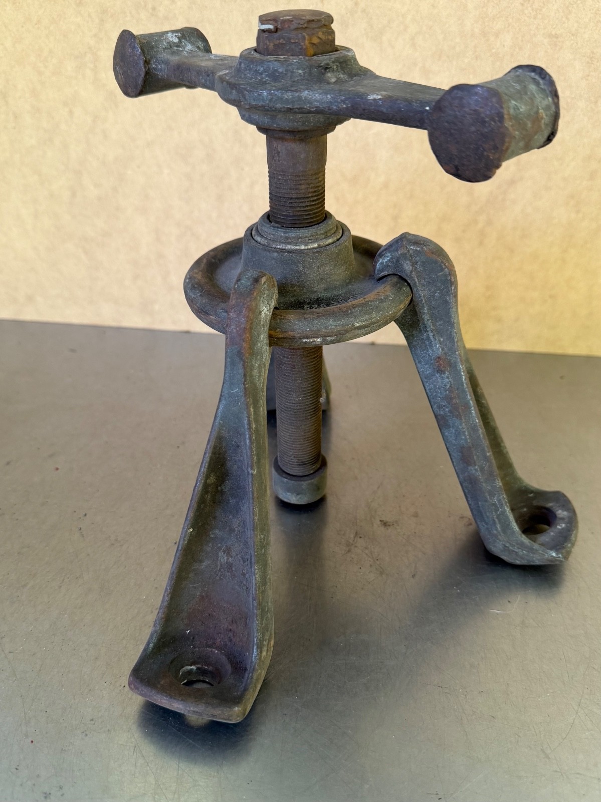 Vintage Original Herbrand 825 Hub Puller 3 Jaw Wheel Axle Puller Heavy-Duty USA
