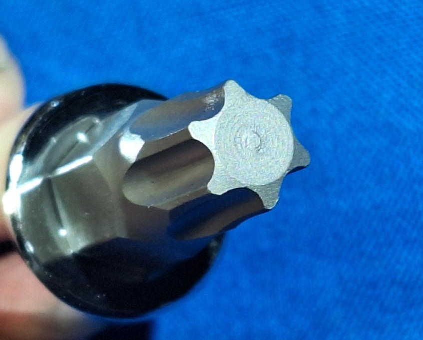 Matco Tools 3/8″ drive T50 torx bit socket B50TXOGB