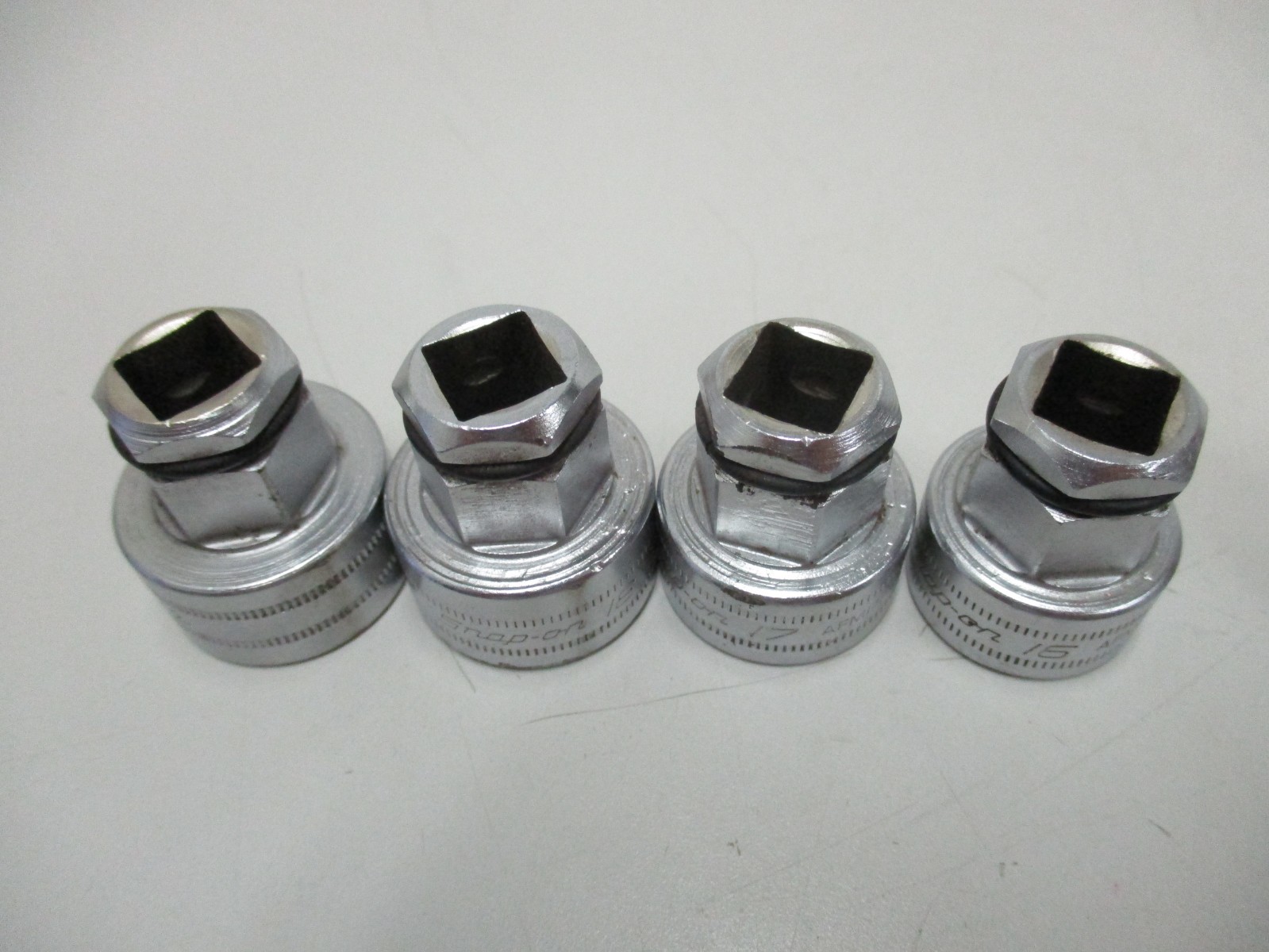 9pc Snap-on 3/8″ Drive 6 Point Metric Pass Thru Socket Set 19mm thru 10mm