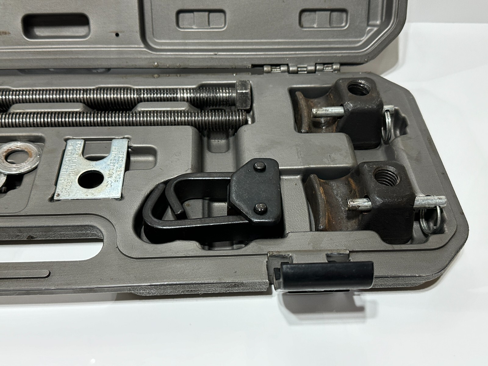 Blue Point Tools MSCS1000 Master Spring Compressor Set in Hard Case