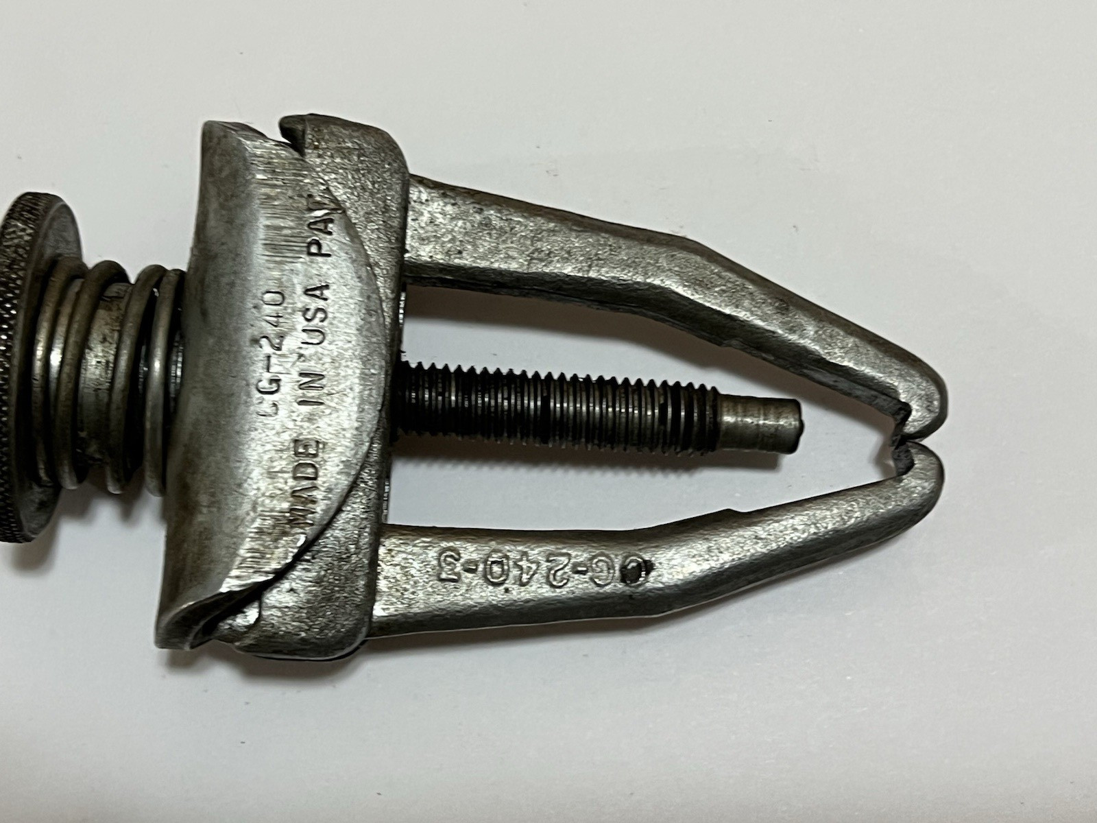 Snap On CG-240 2-Ton 2-Jaw Gear Bearing Puller 3″ Spread 2-1/2″ Reach USA NICE