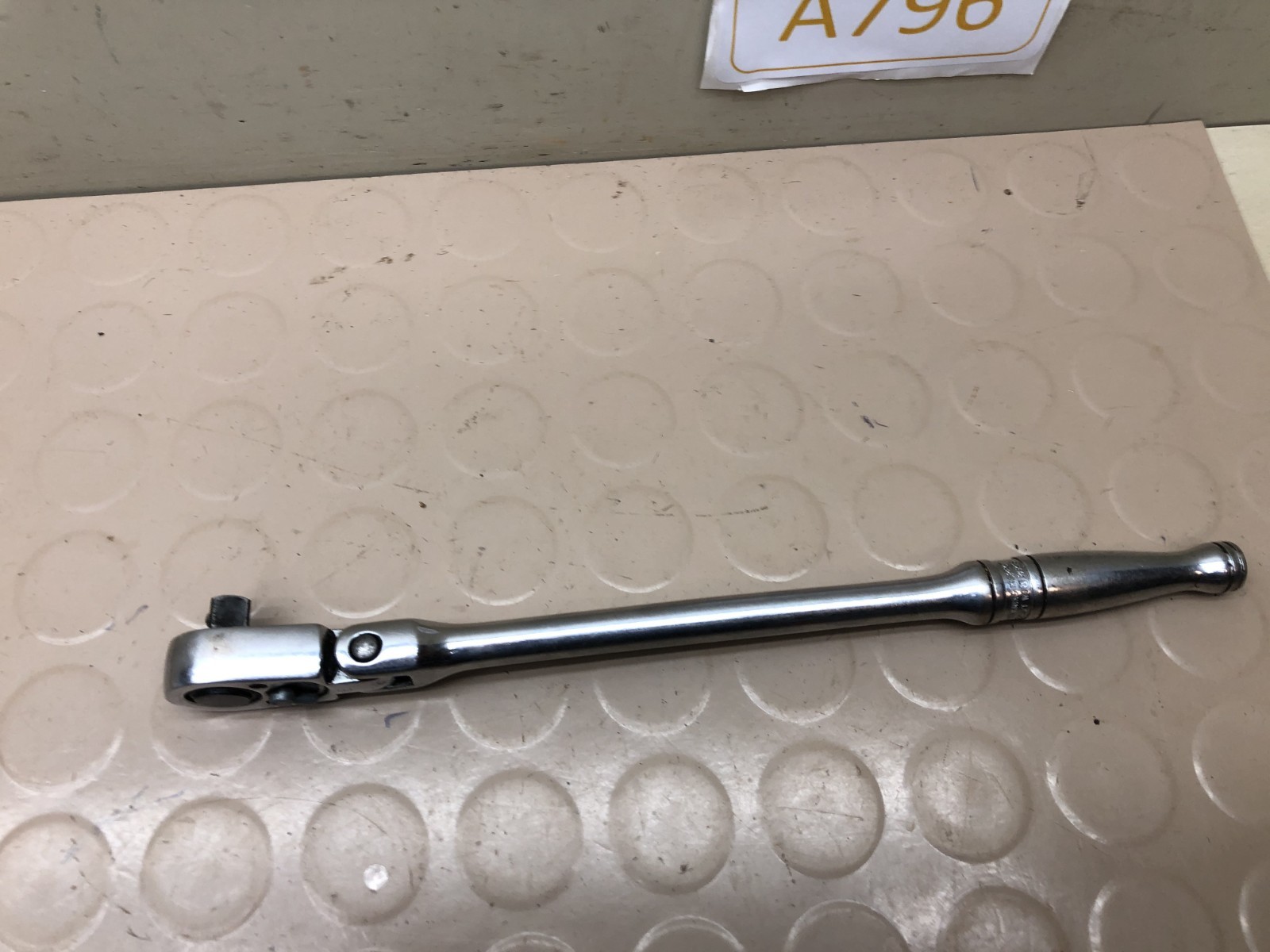Snap On 3/8″ Drive 11″ Long Flex Head Socket Ratchet Model F731