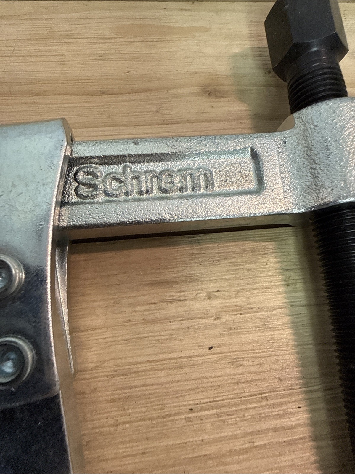 Genuine Mercedes-Benz OEM Puller Extractor Tool 000 589 88 33 00 New Abzieher