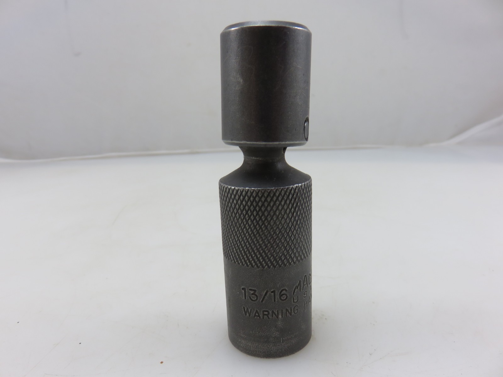 MAC TOOLS SC164R 13/16″ Spark Plug Swivel Socket Knurled 3/8″ Drive USA Made