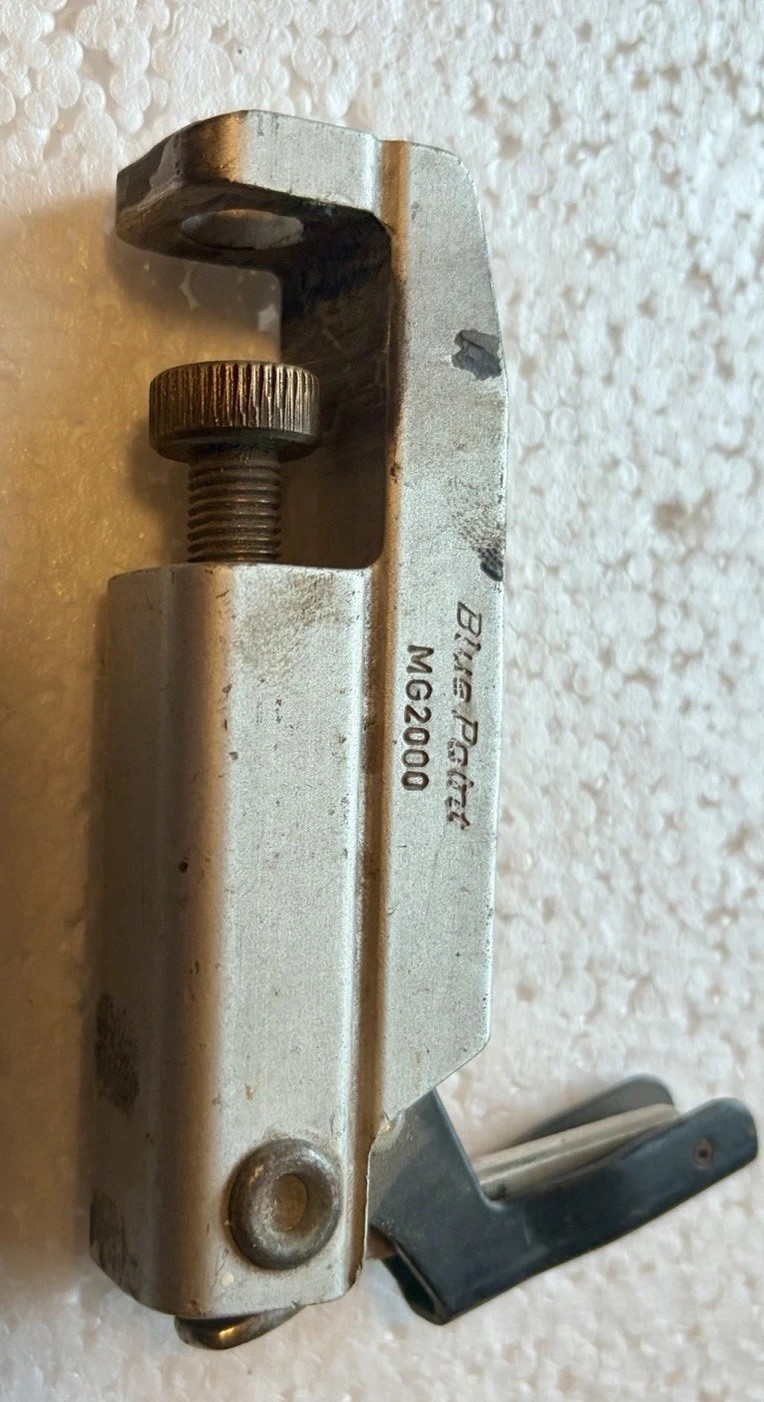 2 BluePoint Rare Micro Grip Welding Locking Sheet Metal Clamps Part# MG2000 VGC